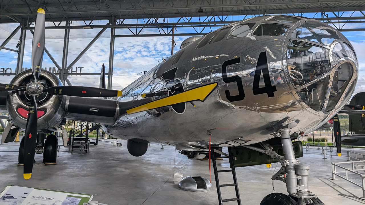 B29